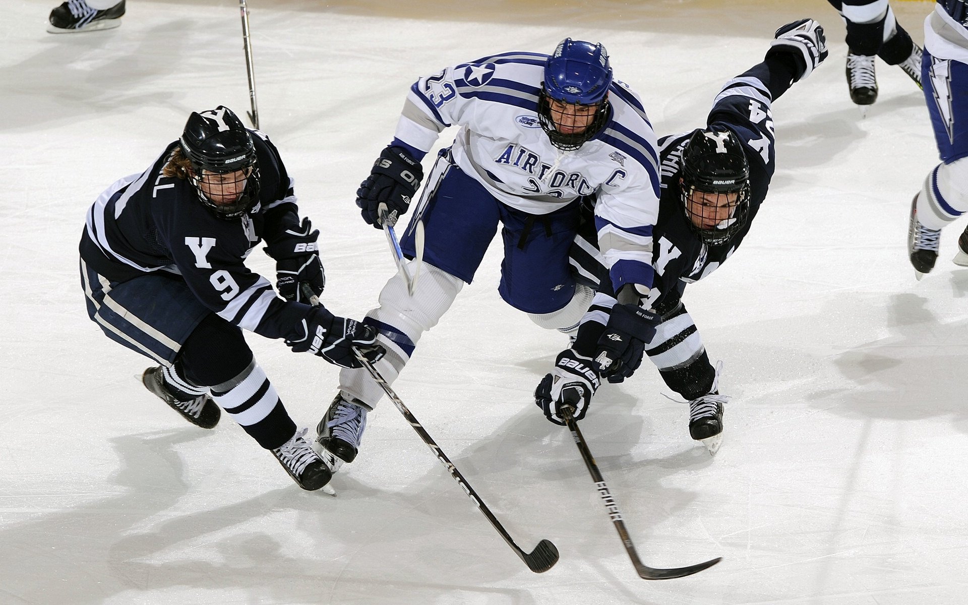 奥运周期关键战之夜,弗拉霍维奇点燃赛场